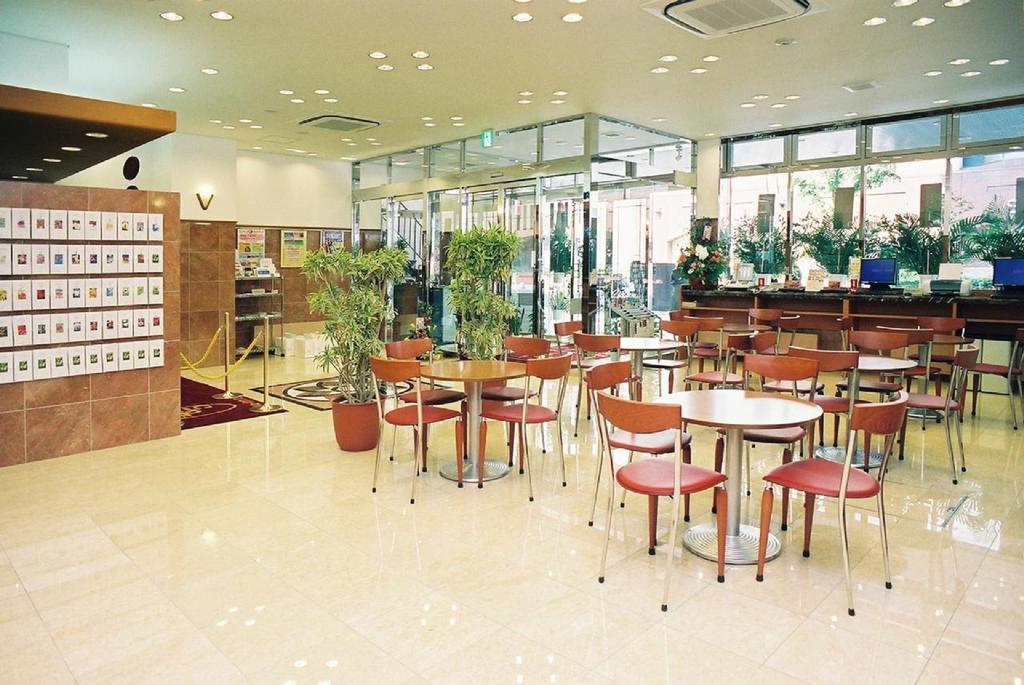 Toyoko Inn Hokkaido Tomakomai Ekimae Bagian luar foto
